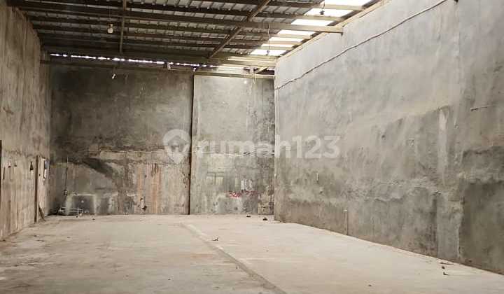 For Rent Ready-to-Use Warehouse Good and Strategic Location Price Still Negotiable
