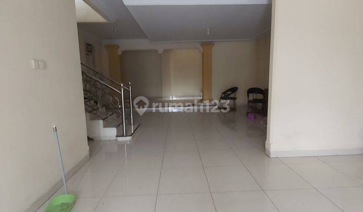 Rumah dijual cantik dan murah lokasi bagus dn strategis harga masih bisa nego 2