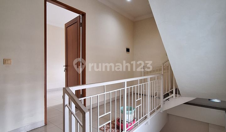 Rumah Cantik Lokasi Bagus Dan Strategis Bebas Banjir Dijamin Suka 2