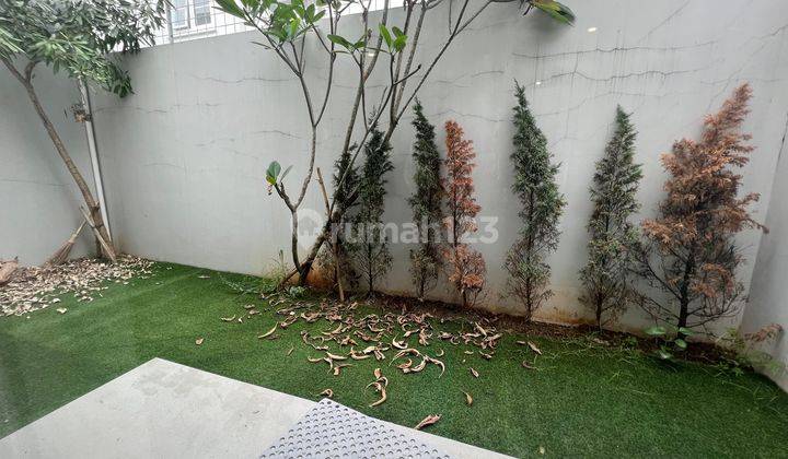 Cluster Granada Menaggio Rumah Full Furnish di Gading Serpong