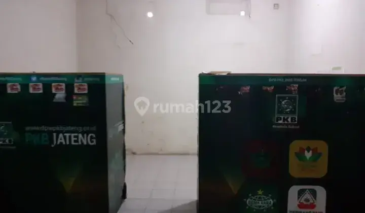 Disewakam kantor gudang pinggir jalan raya Pamularsih Semarang  6