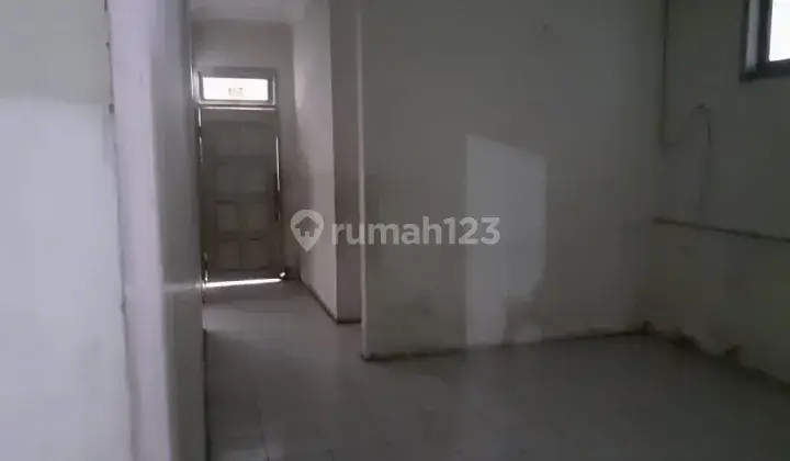 Disewakam kantor gudang pinggir jalan raya Pamularsih Semarang  7