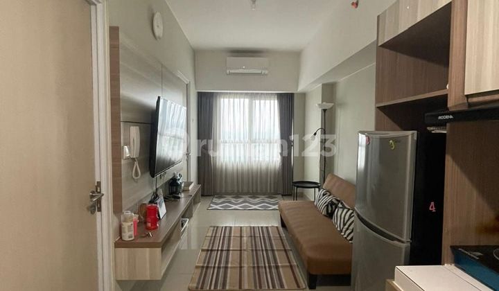 Daily rent 2 bedroom Apartment The Springlake Summarecon Bekasi