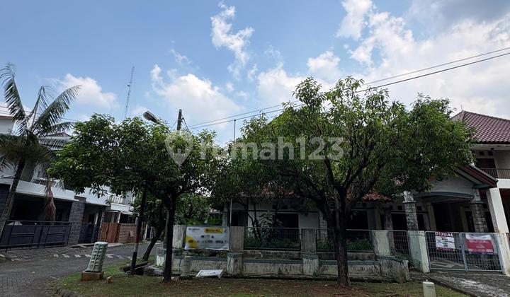 Dijual Rumah Siap Huni di Kemang Pratama 2, Bekasi 2