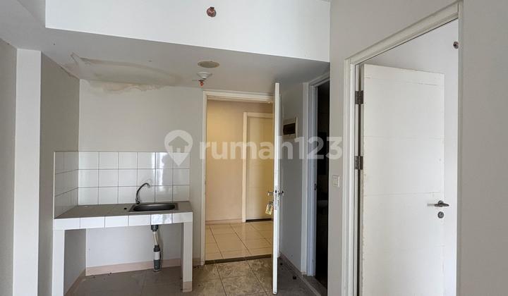 For Quick Sale: The Springlake Apartments, Summarecon Bekasi