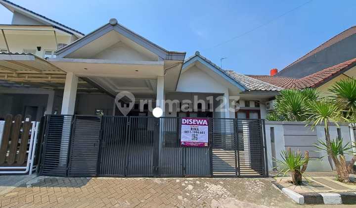 Disewakan Rumah Siap Huni di Nopember Jl. Caman Raya, Perumahan Prima Lingkar Asri, Jatibening, Bekasi 1