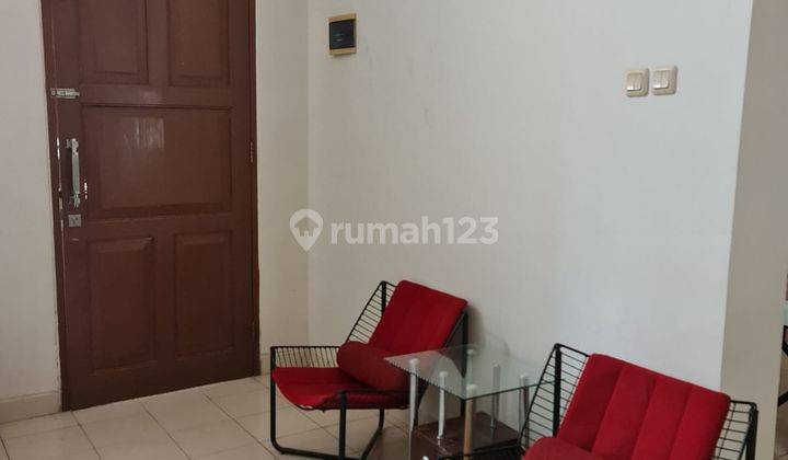 Rumah Rapi 2 Lantai Furnished di Kota Wisata 2