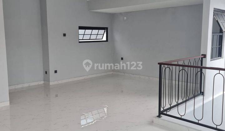 Rumah Bagus Cozy Siap Huni Dekat Sport Club Kota Wisata 2