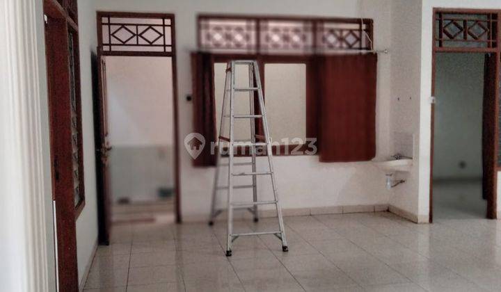 Di sewa rumah apik Rawamangun.E 3