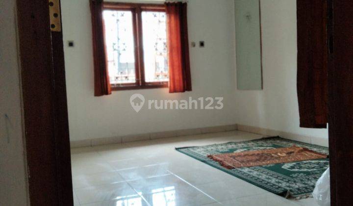 Di sewa rumah apik Rawamangun.E 4