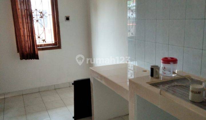 Di sewa rumah apik Rawamangun.E 8