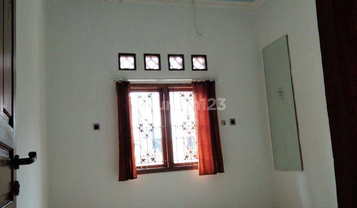 Di sewa rumah apik Rawamangun.E 7