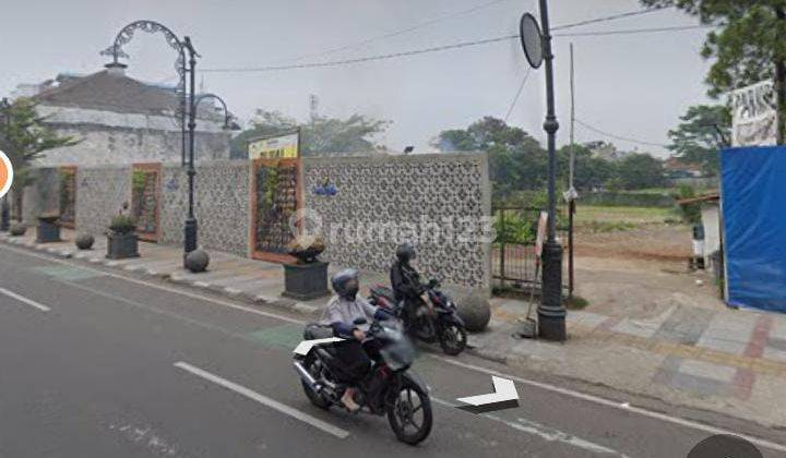Tanah di Asia Afrika Bandung 3