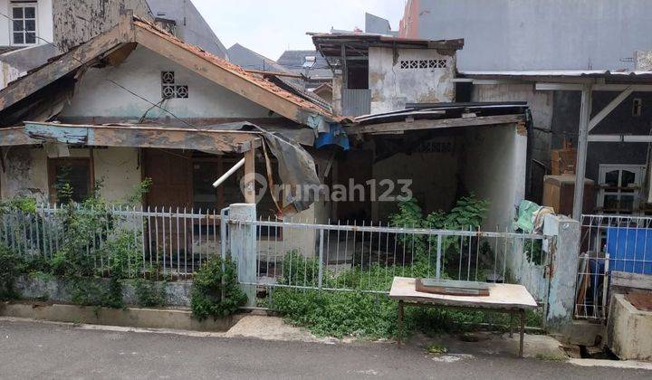 Rumah Hitung Tanah di Kampung Ambon 1