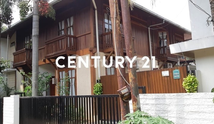 Beautiful Luxury House In The Pasar Minggu Area