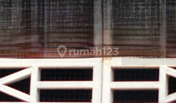 For Rent 2-Story Shop House in Matraman, Pramuka Market 2