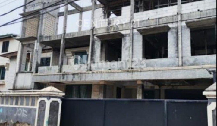 For Quick Sale: 3-Story House in Duren Sawit, East Jakarta 2