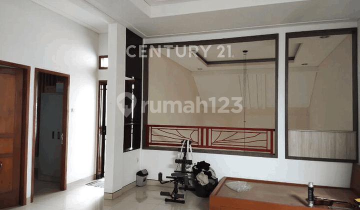 Rumah Hook Rawamangun Jakarta Timur Lokasi Strategis 2