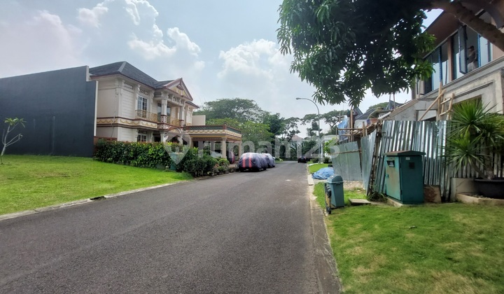 Square Plot Ready to Build Scenic Hilly Location Lush and Comfortable in BSD