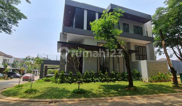 New House with Expansive Green Views in the Heart of BSD City 2