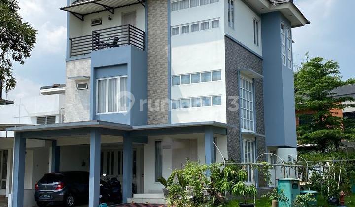 Rumah Harga Terjun Bebas Hook Cantik Tidak Hadap Rumah Tetangga Taman Luas Lokasi Super Straregis di BSD The Icon