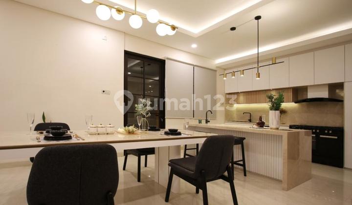 Rumah mewah Baru Furnished di Cluster Icon Bsd , Tangerang 2