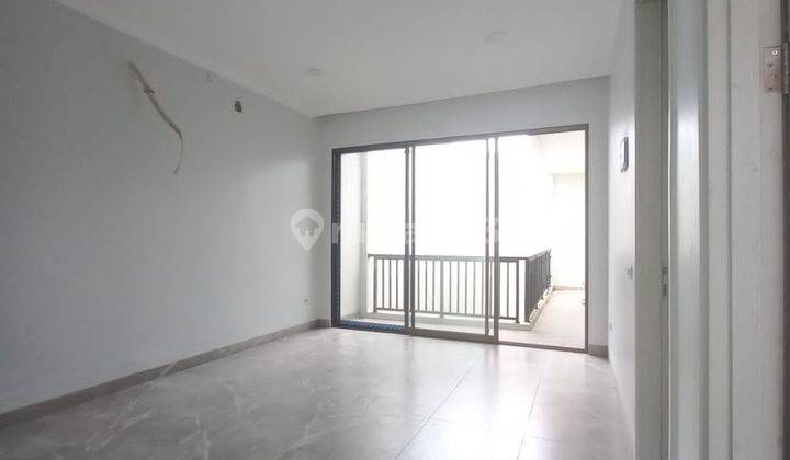 Rumah 2 Lantai Bagus Unfurnished SHM di Golden Vienna 2, Tangerang 2