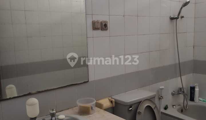 Rumah 2 Lantai Sudah Renovasi Unfurnished SHM di Giriloka Bsd , Tangerang 2