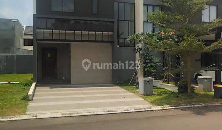 Rumah bagus  siap huni ada taman belakang di Sutera Narada Alam Sutera  1