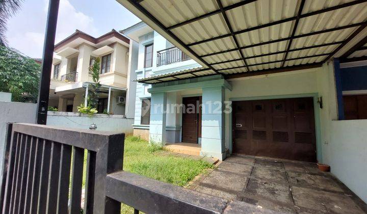 Rumah SHM cantik ada taman belakang boulevard di Delatinos BSD  2