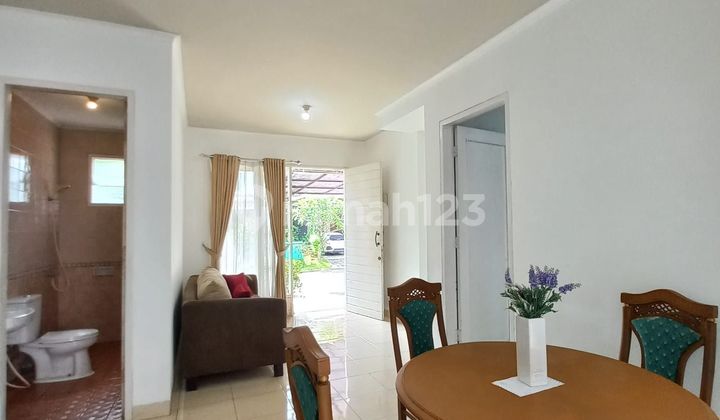Well-maintained minimalist house in Delatinos BSD, nice and ready to occupy. 2