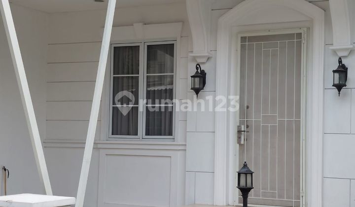 Rumah furnished baru cantik bersih di Vanya Park BSD