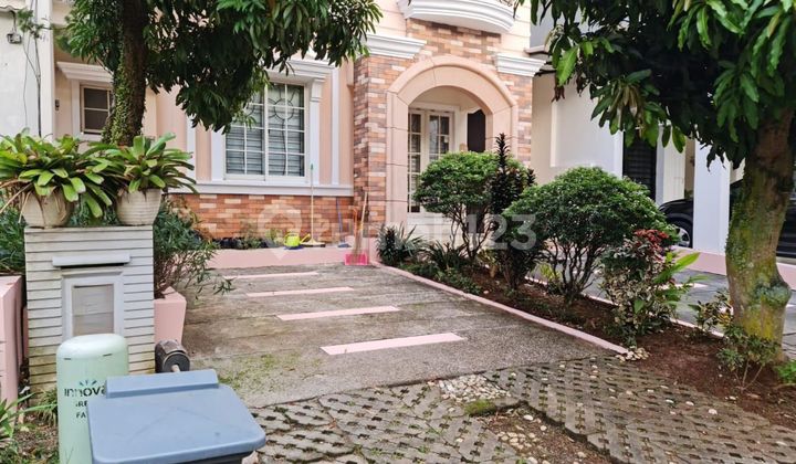 Rumah cantik terawat lingkungan hijau bersih SHM di The Green BSD  2