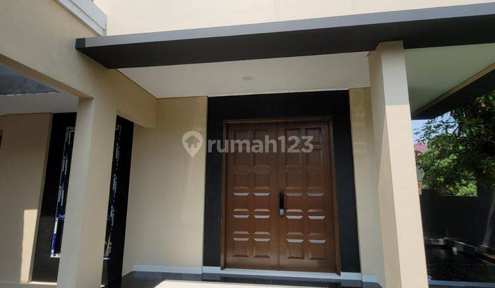 Rumah baru bangun mandiri mewah SHM Utara Barat di Anggrek loka BSD  1