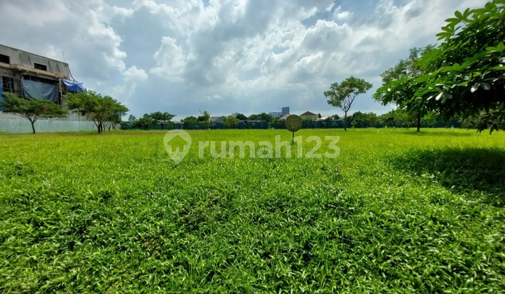 Corner Lot Super Premium Cluster Blue Lake Silk In Alam Sutera