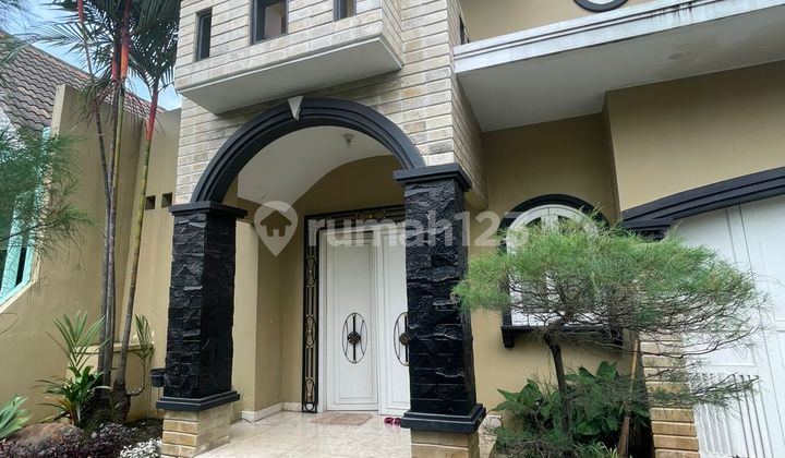 Serene Luxury House for Sale with SHM, Easy and Strategic Access