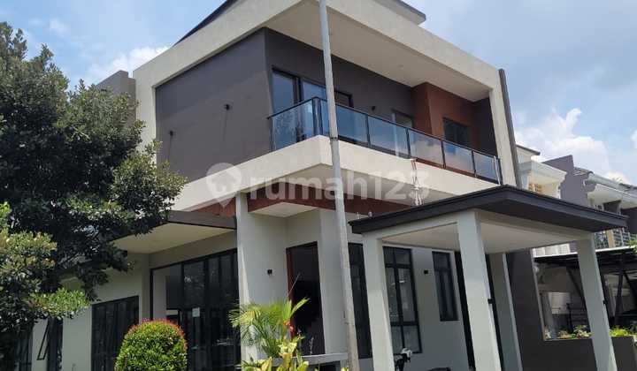 For Sale New Luxury Standalone Building House in New Bsd Area, Bsd Green Wich