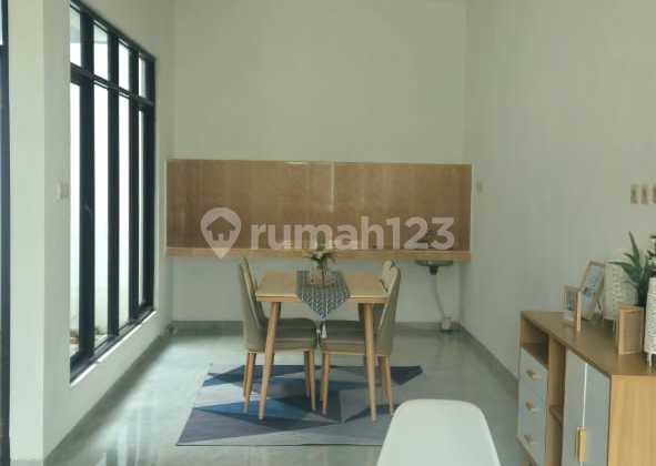 New House with Separate Service Area, SHM, Independent Building, Attractive Price in BSD Nusaloka 2