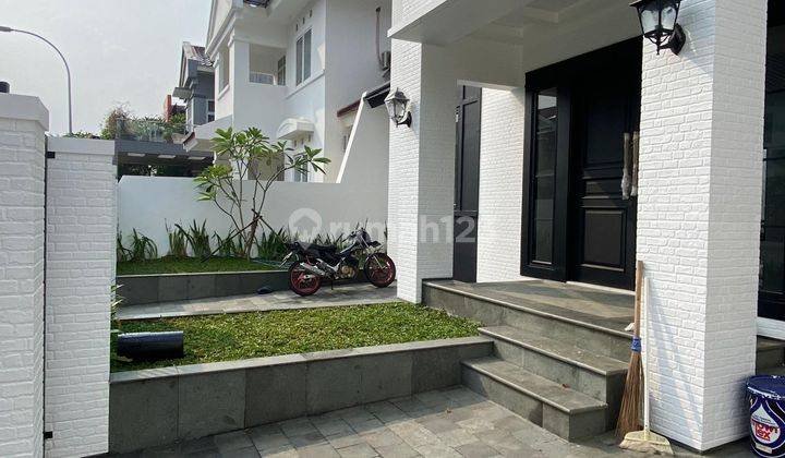 Rumah Full Renovasi Layout Plong Dekat Taman Kota Bsd  2