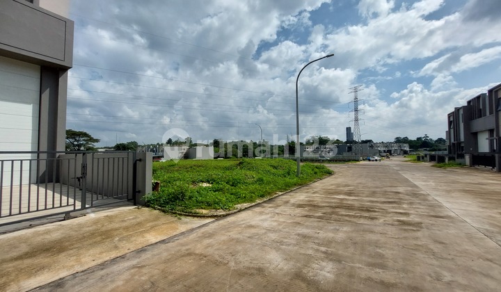 Rare Large-Sized Warehouse Land Hook in Taman Tekno X BSD