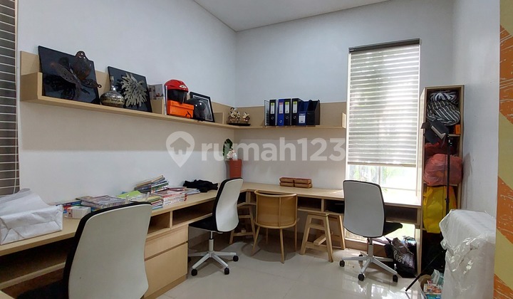 Beautiful Shm House, Serene and Scenic Location, Road Row, Spacious in BSD. Beautiful Shm House, Serene and Scenic Location, Road Row, Spacious in BSD.