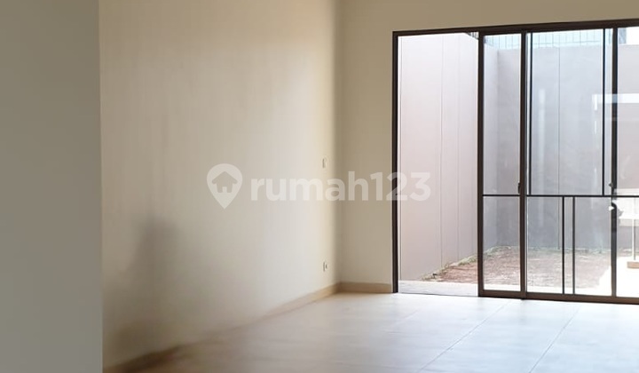 Cheap House Price Drop Rare Next to Hook There's Empty Land Strategic Near Toll Access in Alam Sutera 2