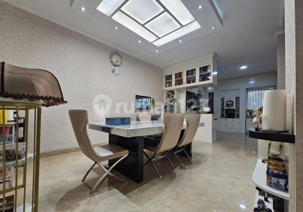 Rumah Shm Bagus Lokasi Premium Ternyaman di BSD De Park