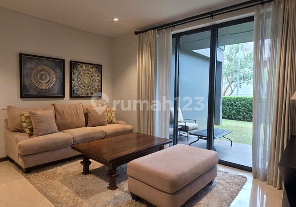 Rumah Mewah Full Furnished Posisi Hook Lokasi Zora BSD