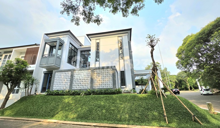 Brand New House American Classic Mewah Full Bata SHM di BSD Delatinos 2