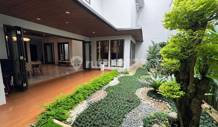 Luxury House Prestigious Location SHM in BSD The Green