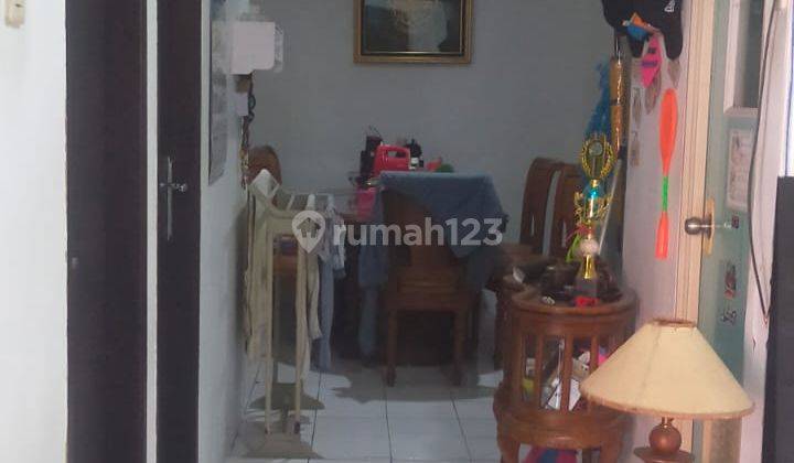 Rumah Bagus di Perumahan Taman Sentosa, Bekasi 2