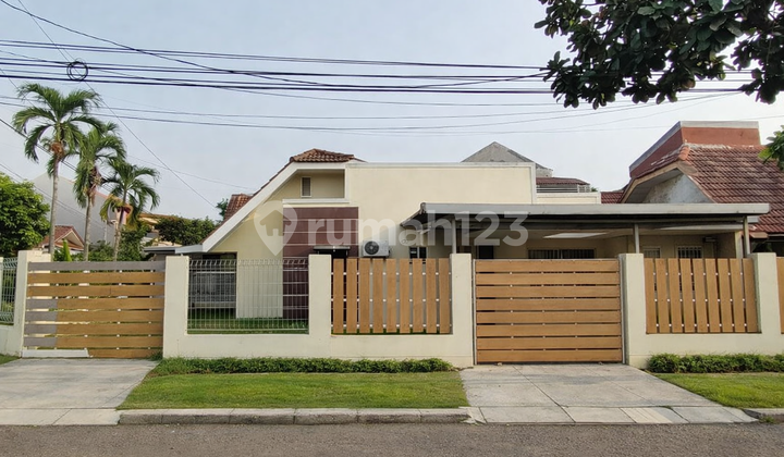 Rumah Besar Hook di Griya Loka BSD 7 Kamar Cocok Kos / Keluarga Besar