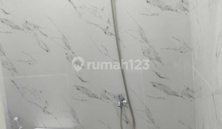 Rumah 2 Lantai Poris Indah - SHM, Bebas Banjir, 850 Juta Nego! 2