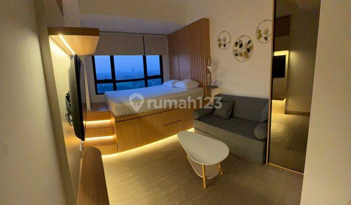 Apartement Collins Boulevard Furnished Bagus 2